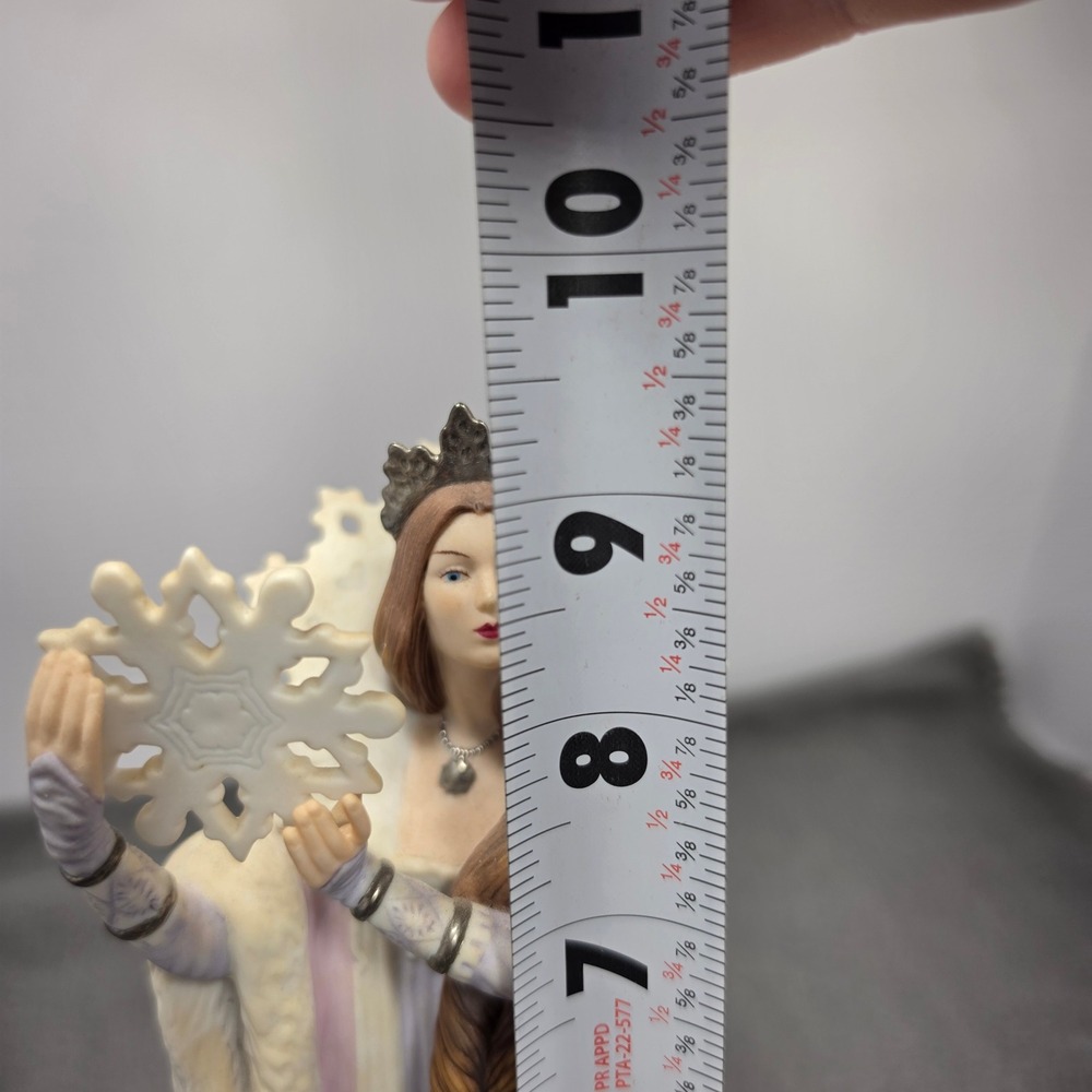 Lenox The Snow Queen Figurine Legendary Princess Collection - Picture 8 of 9